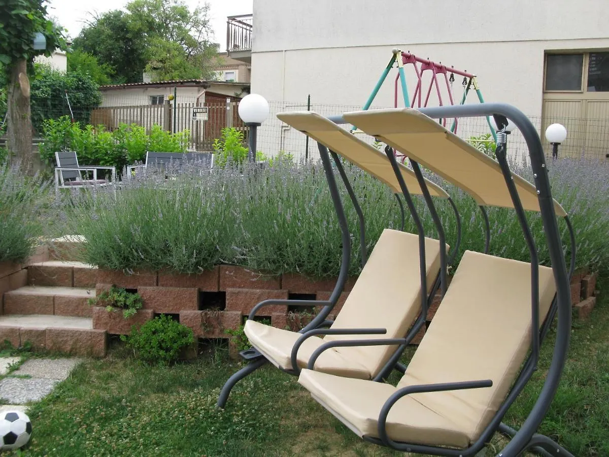 Civico 29 Apartment Collestrada 0*,